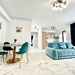 Luxury Residence 2 Bed-Room Apartment