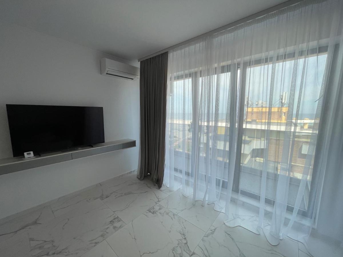 Luxury 2 Bed-room Apartament