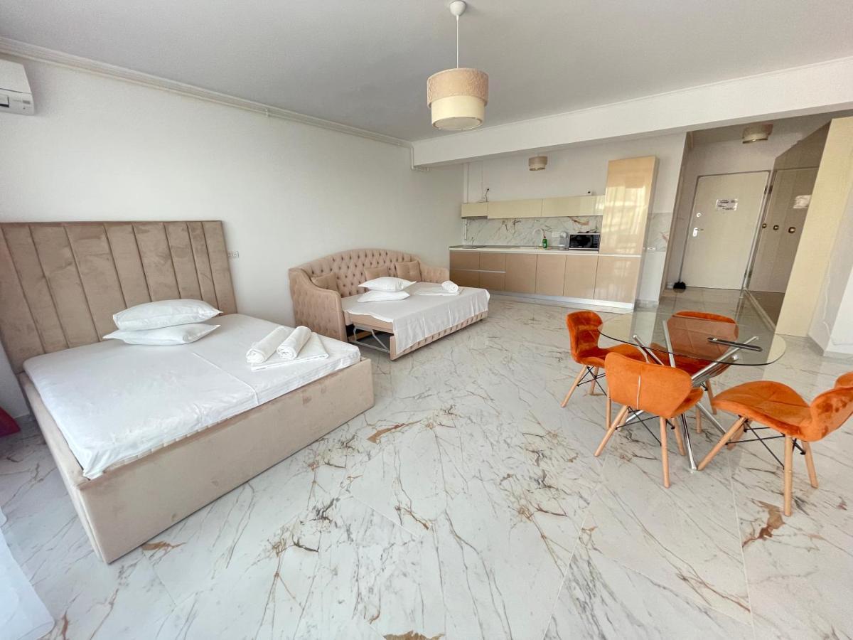 Luxury 2 Bed-room Apartament