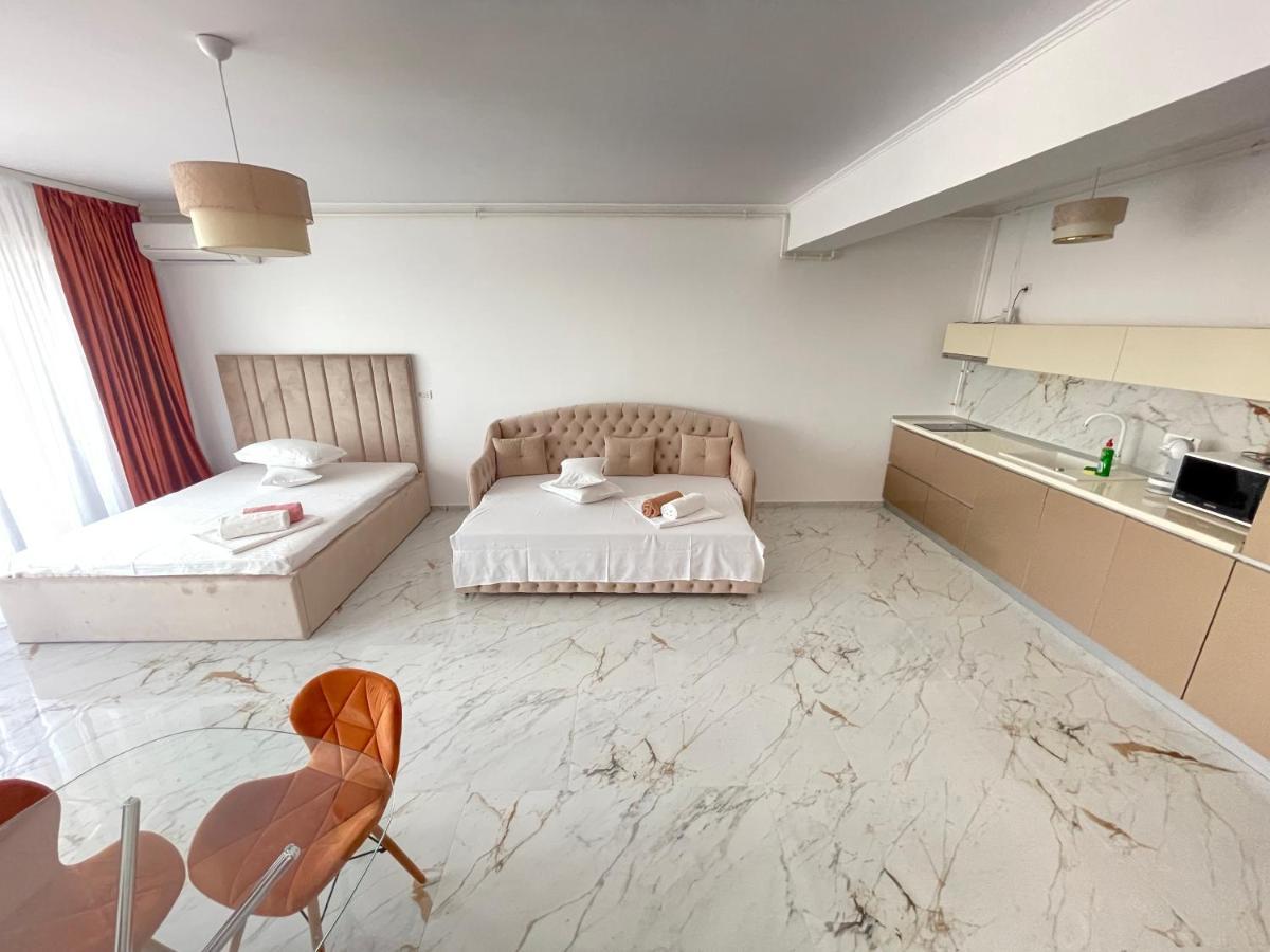 Luxury 2 Bed-room Apartament