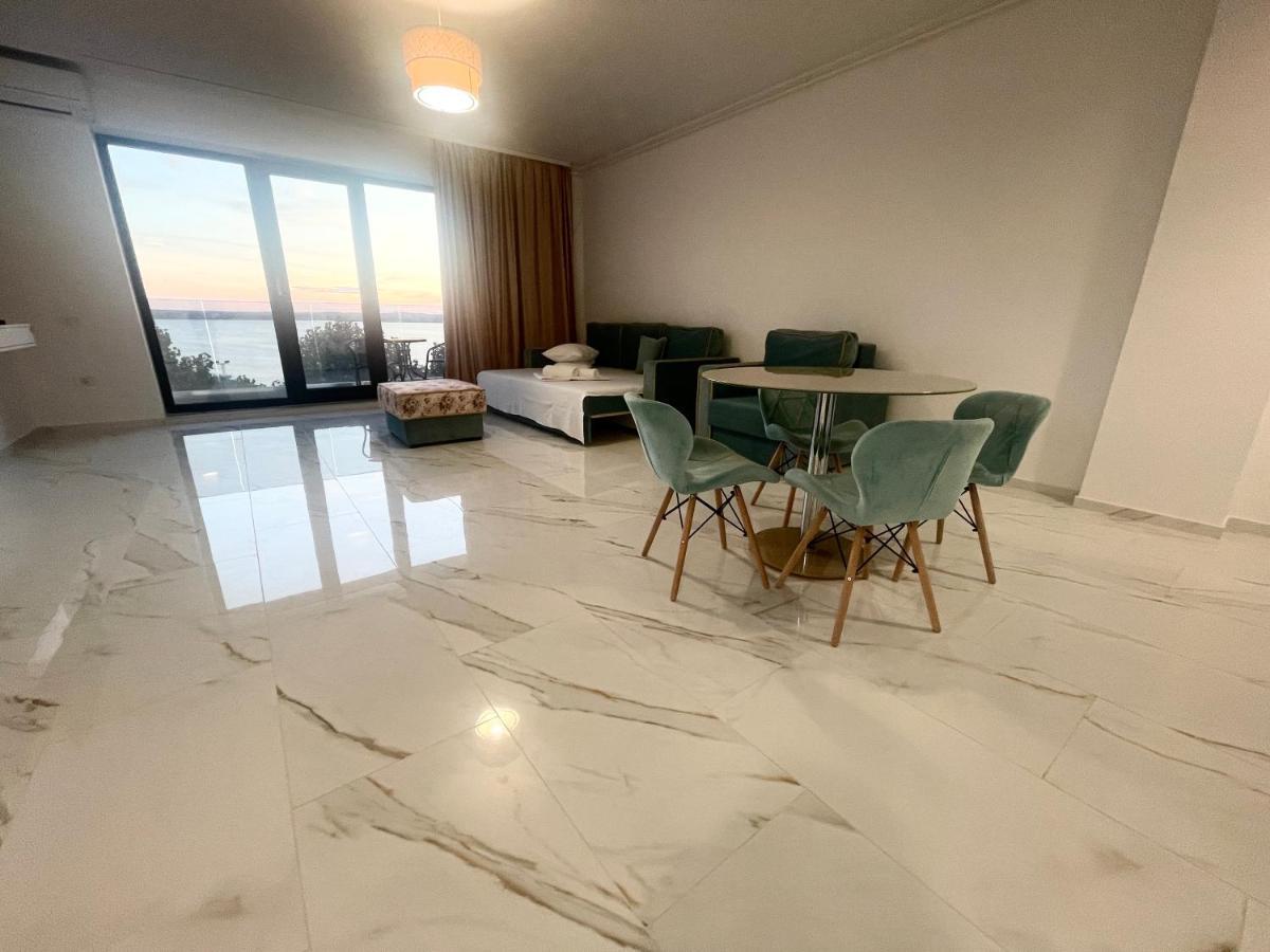 Luxury 2 Bed-room * Mamaia