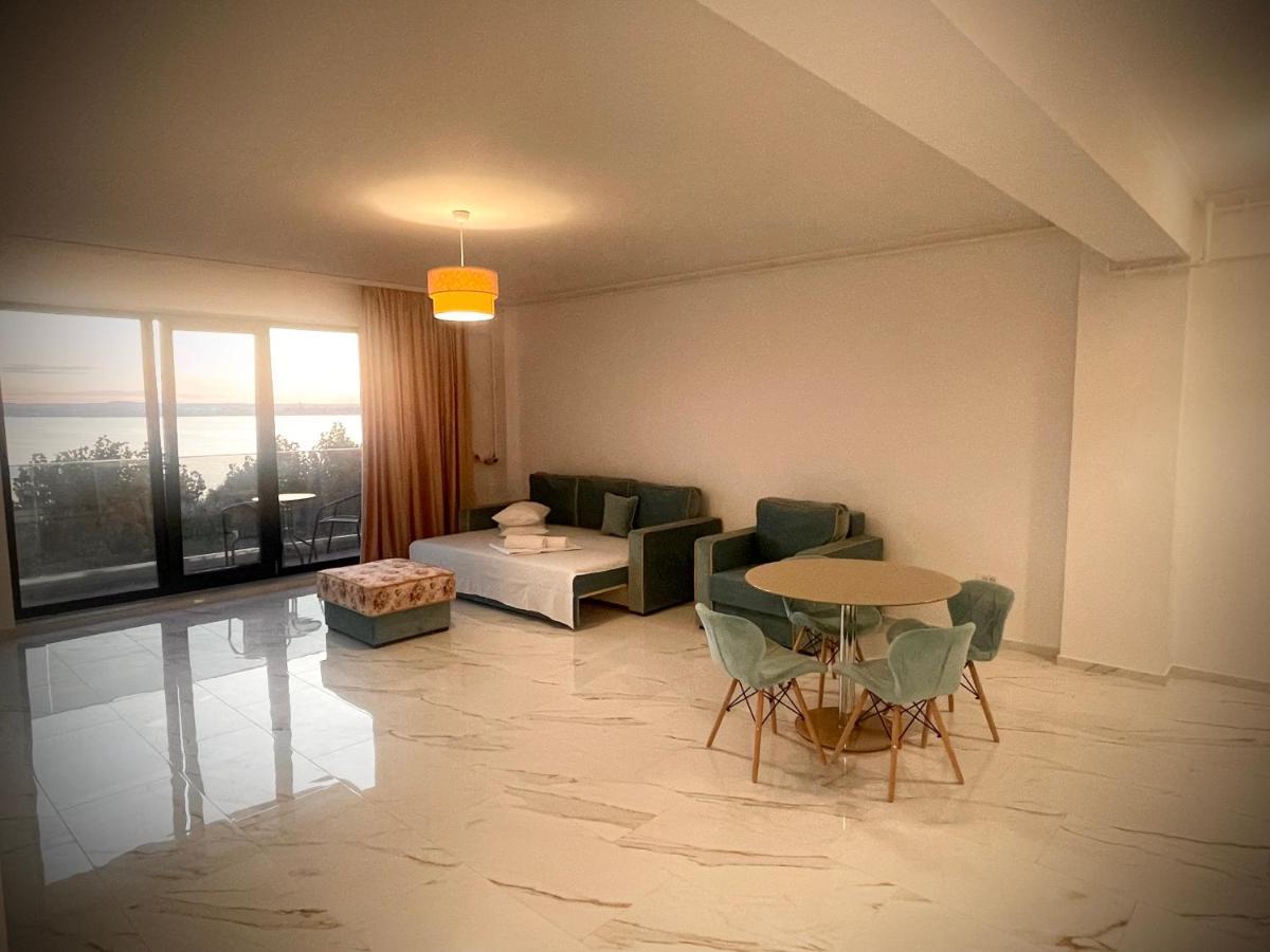 Luxury 2 Bed-room Mamaia