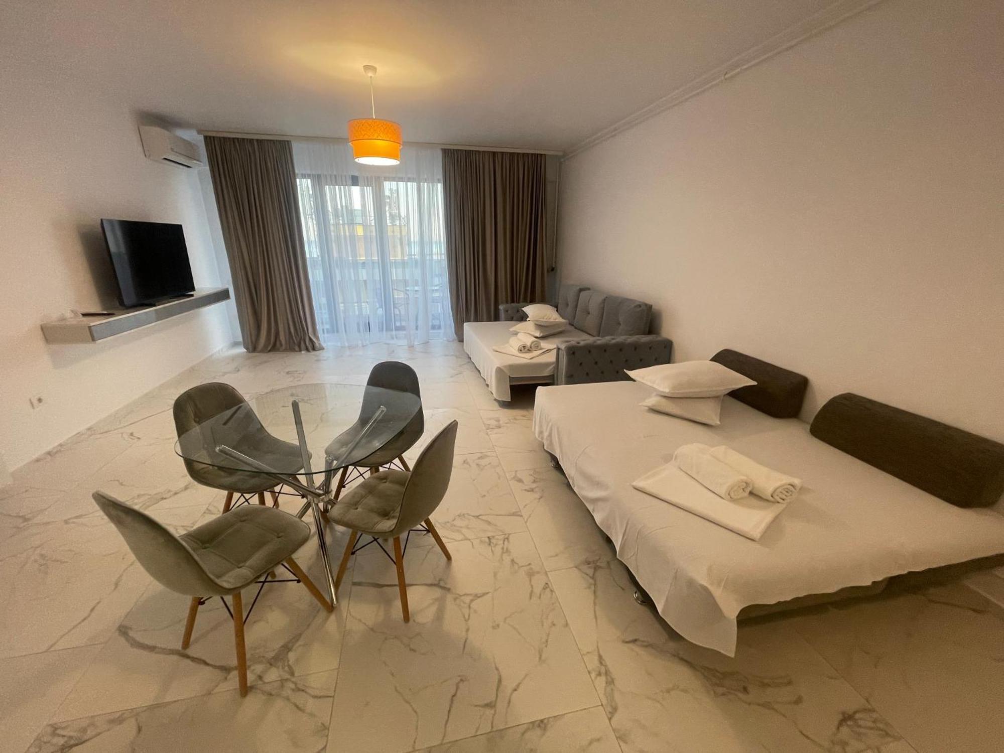 Luxury 2 Bed-room Apartament