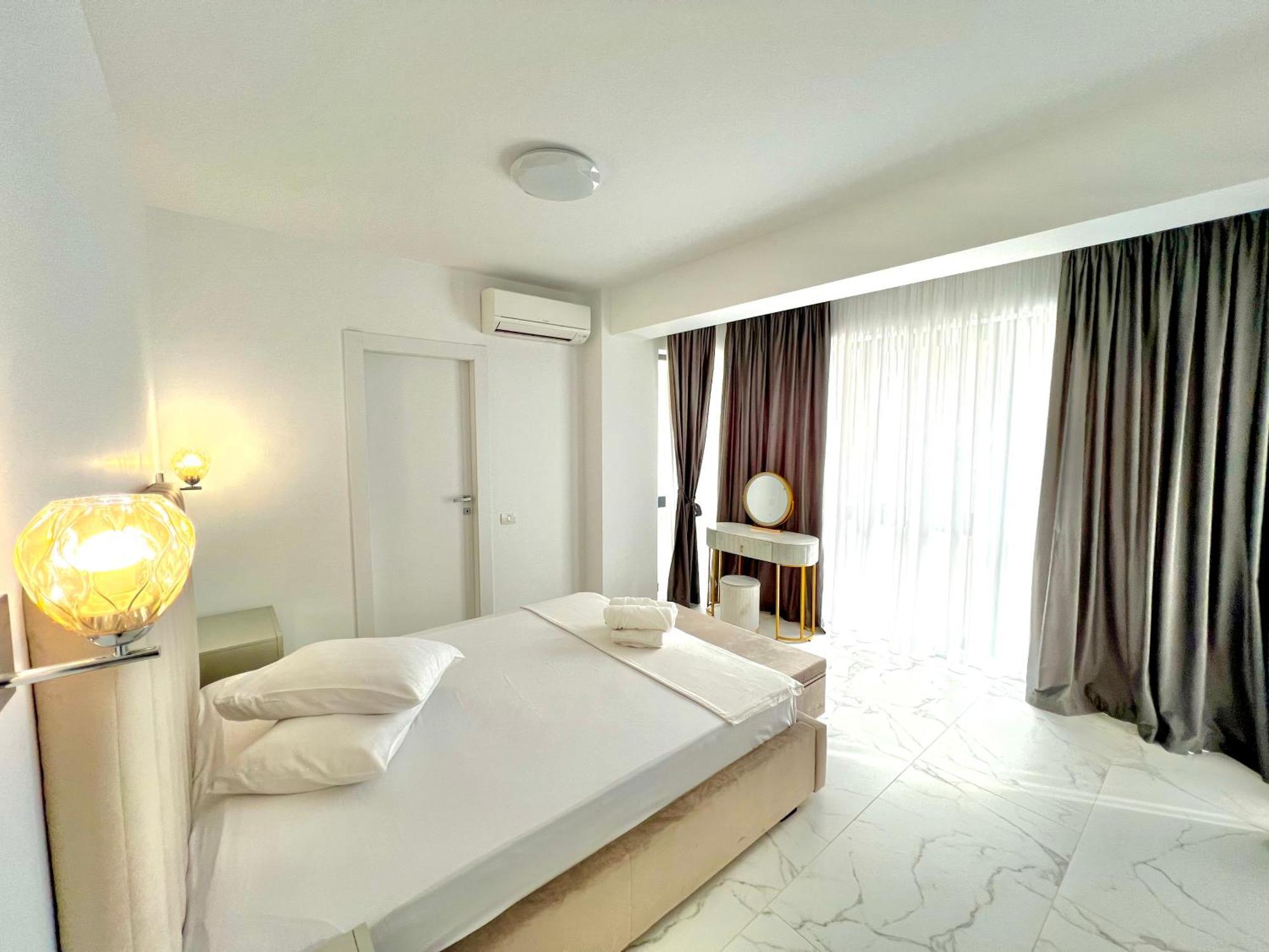 Luxury 2 Bed-room * Mamaia