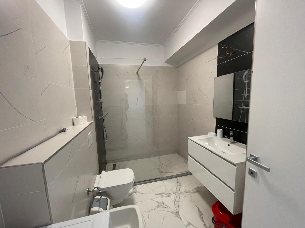 Luxury 2 Bed-room *
