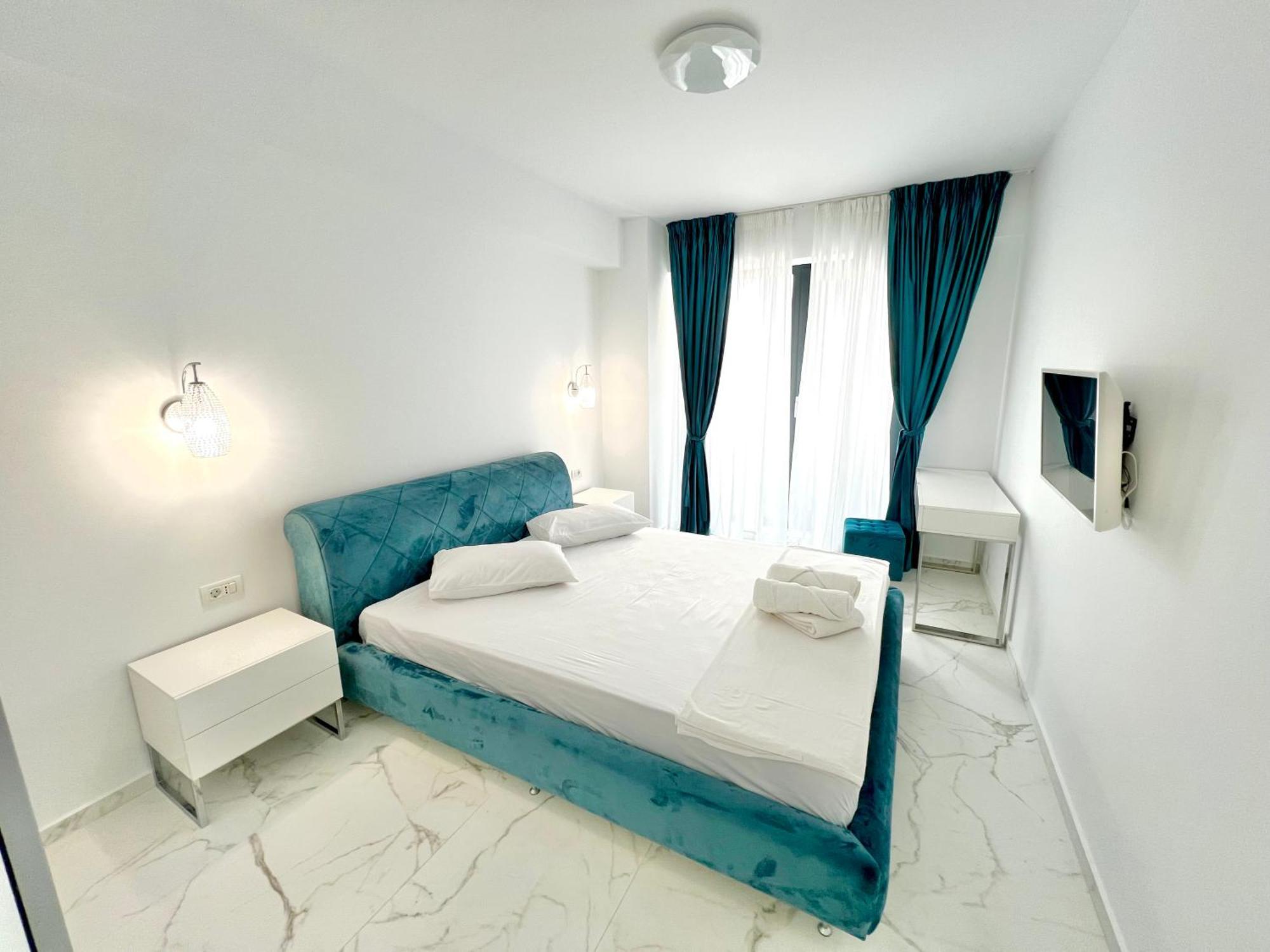 Luxury 2 Bed-room Mamaia